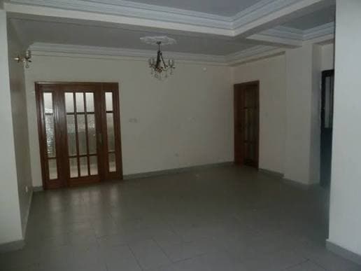 A louer une maison 02 chambre et 01 salon sanitaire Cotonou vodjè sud — photo 4